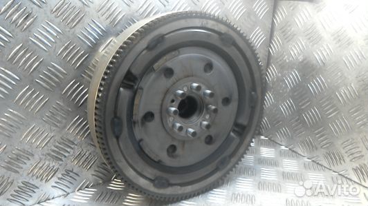 Маховик демпферный дизельный mazda 3 2 (1LV02A401)