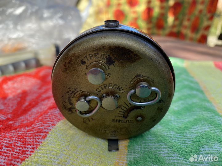 Часы будильник СССР