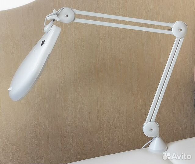 Лампа лупа настольная