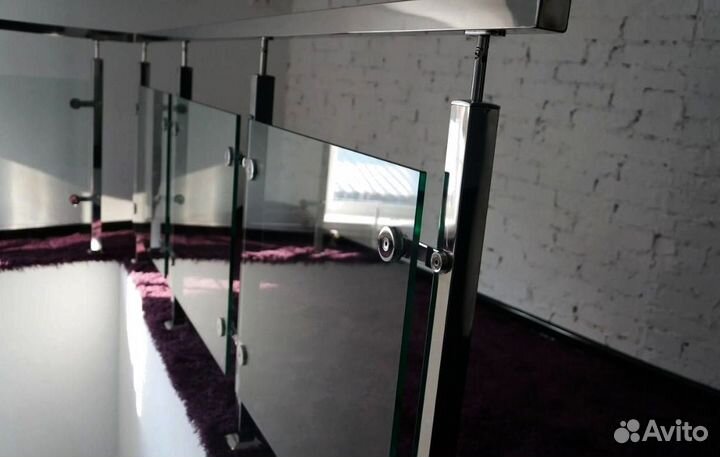 Стеклянные ограждения для лестницы