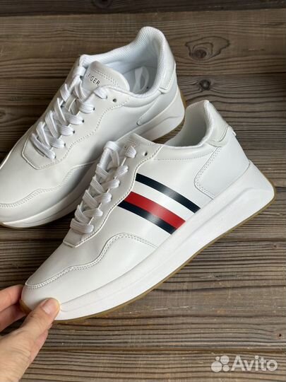 Новые кроссовки Tommy Hilfiger р. 39.5-40 оригинал