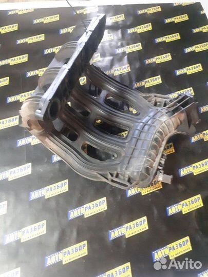 Впускной ресивер 16кл Ваз 2112, приора