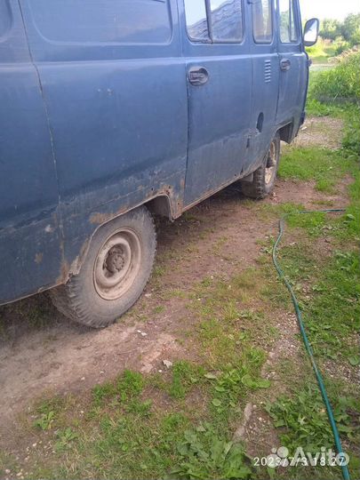УАЗ 452 Буханка цельнометаллический, 2002