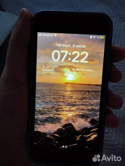 iPhone 8, 64 ГБ