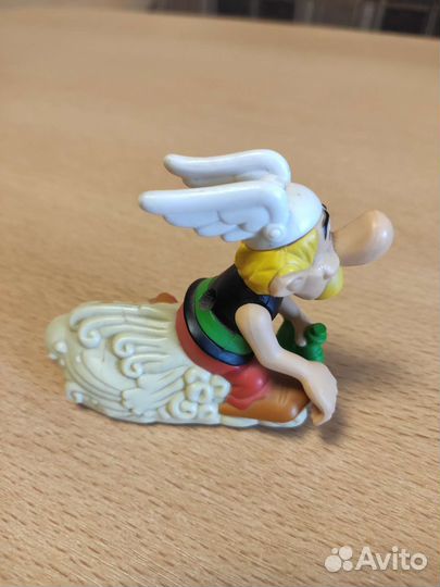 Игрушка Астерикс из McDonald’s