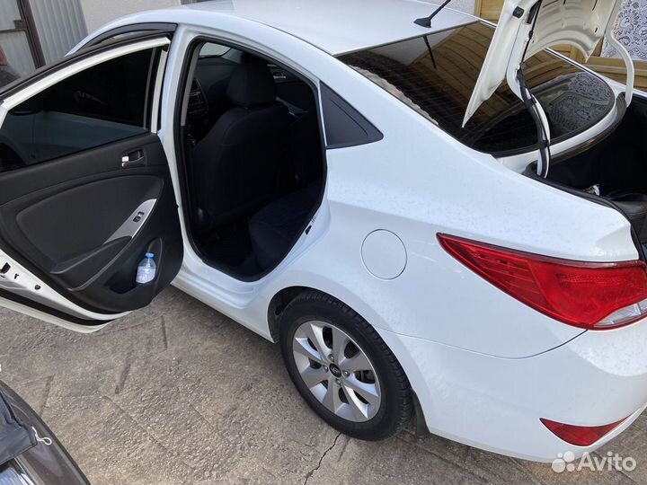 Авточехлы из экокожи на Хендай Солярис 2016 г.в