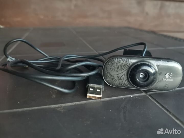 Вебкамера logitech
