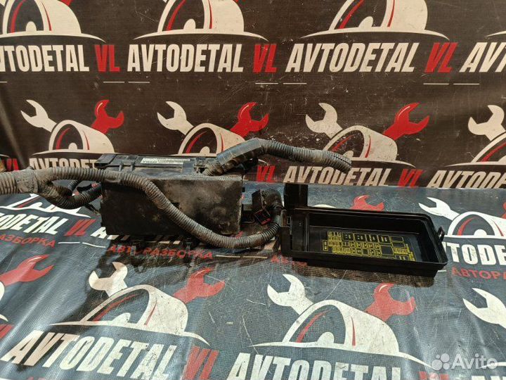 Блок предохранителей подкапотный Kia Sorento BL