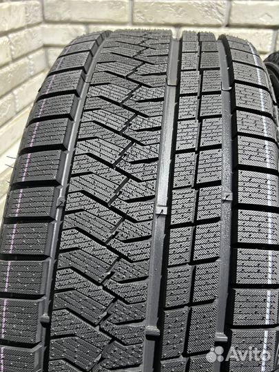 Triangle PL02 245/45 R19 100V