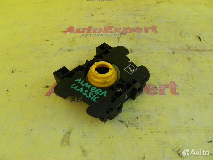 Кронштейн переключателей Nissan Almera Classic