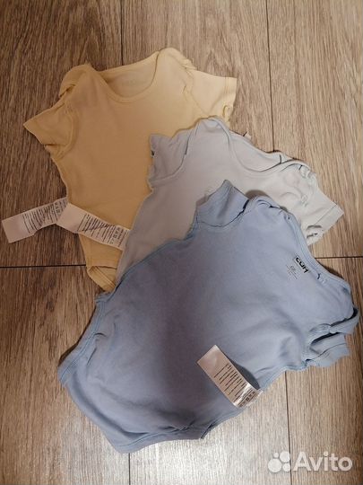 Одежда для малыша пакетом до 3 месяцев