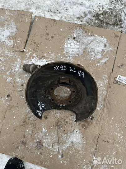 Поворотный кулак задний левый Volvo Xc90 4.4