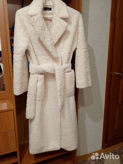 Пальто каракуль и пуховик