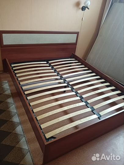 Кровать 160х200 бу