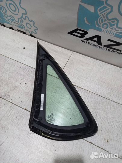 Форточка заднего правого крыла Volkswagen Polo 5