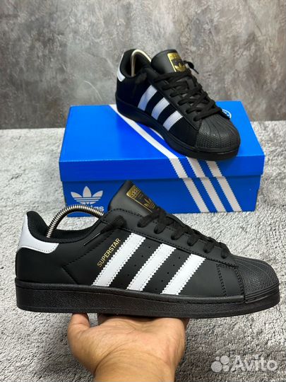 Кроссовки adidas superstar