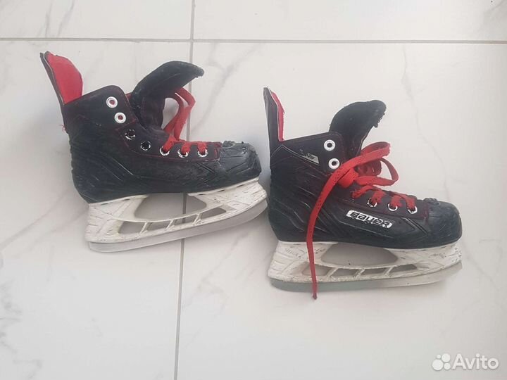 Коньки хоккейные