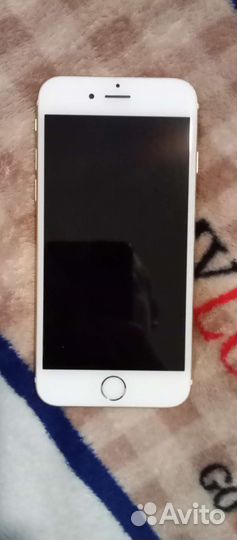 Телефон iPhone 6s