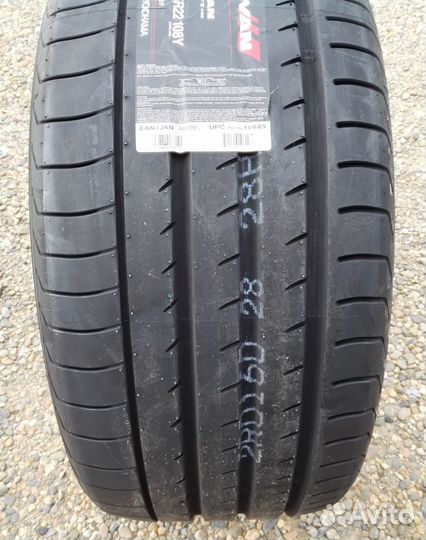 Yokohama Advan Sport V105T 275/40 R22 108Y