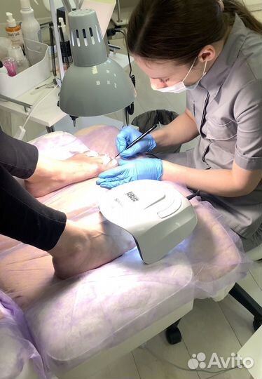 Smart педикюр с покрытием гель-лак