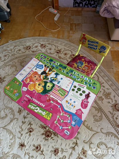 Детский стол и стул