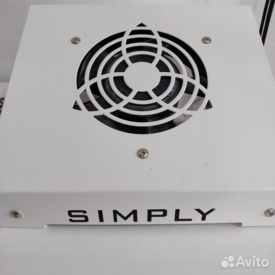 Пылесос для маникюра simply 80 Вт бу