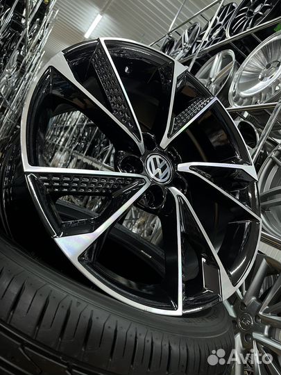Диски литые R17 5*100 RS стиль Audi