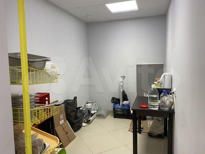 Торговая площадь, 52.2 м²