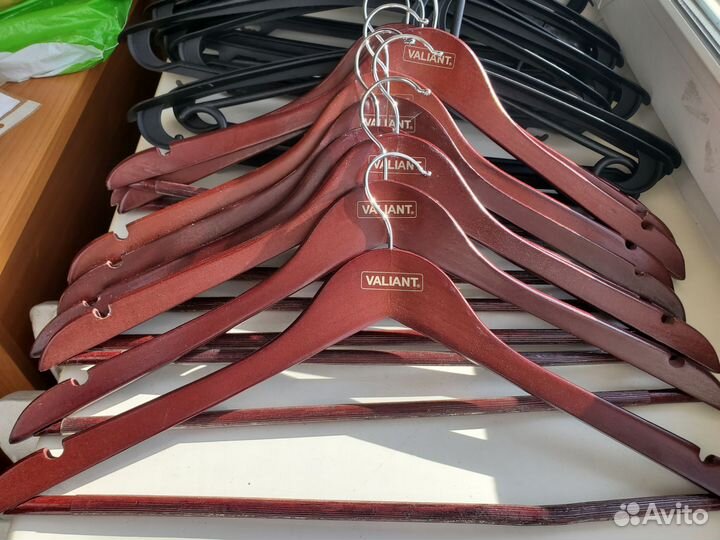 Вешалки плечики