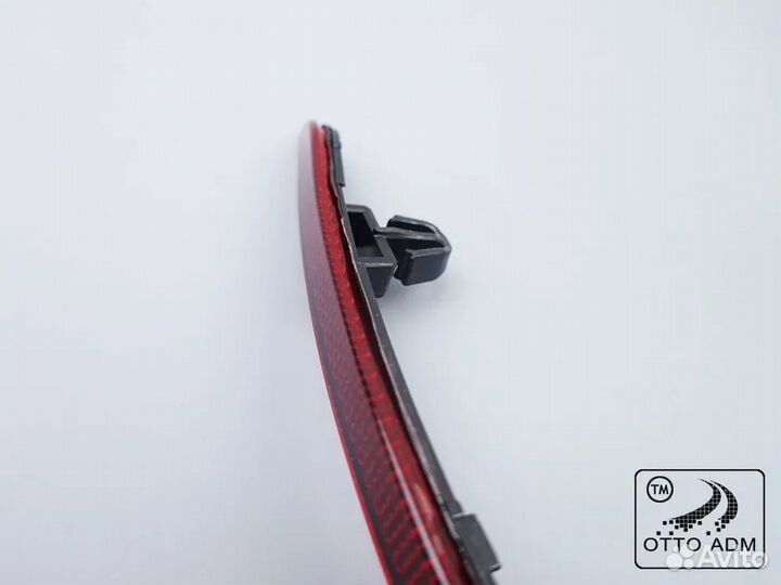 Отражатель в бампер задний правый VW Polo Sedan (2