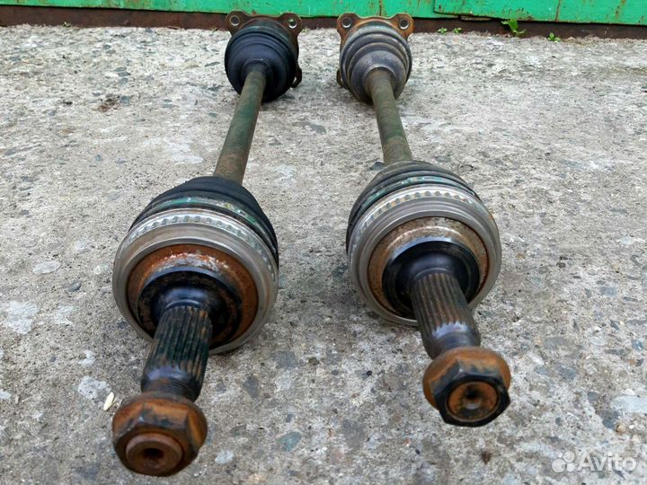 Привод задний (полуось) Toyota RAV4 (2000-2006)