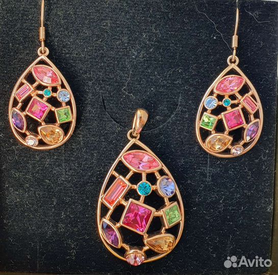 Серьги и кулон