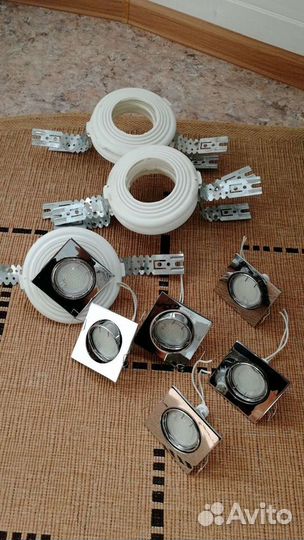 Потолочный светильник встраиваемый 6шт