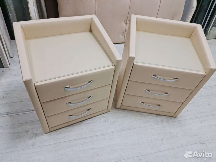 Прикроватные тумбы