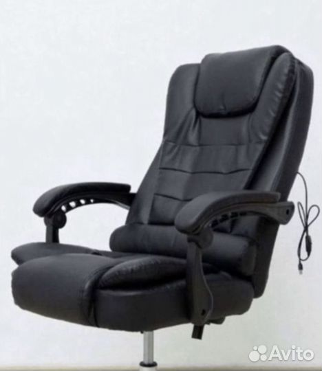 Офисное компьютерное кресло руководителя
