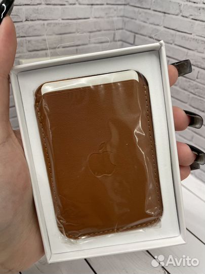 Премиум Картхолтер Apple MagSafe коричневый