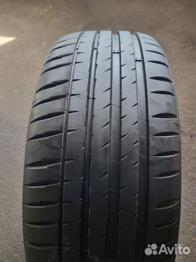 Michelin Pilot Sport 4 225/45 R19