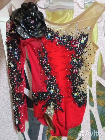Продаётся яркий купальник, подойдёт под танго