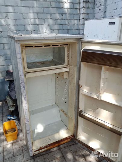 3 холодильника