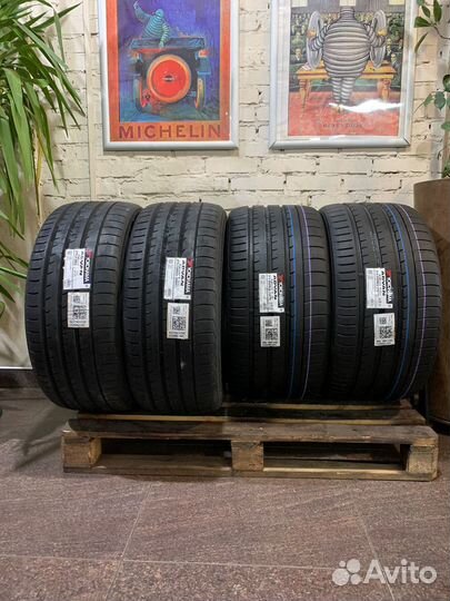 Yokohama Advan Sport V105T 275/35 R22 и 315/30 R22 104Y