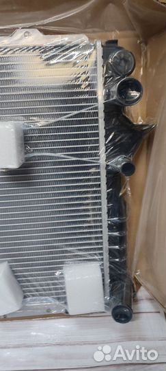 Радиатор основной