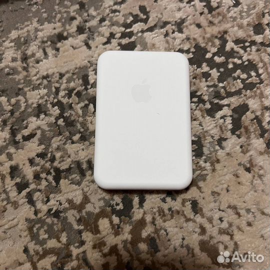 Magsafe battery pack