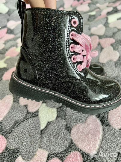 Ботинки для девочки новые