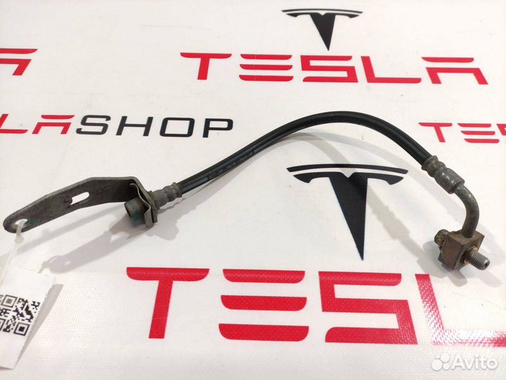 Шланг тормозной заднего правого Tesla Model S 2016