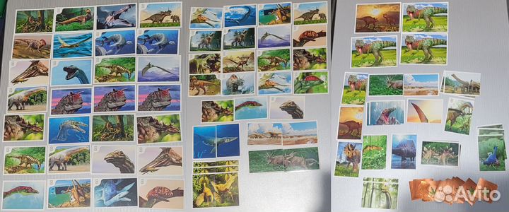 Карточки, наклейки и коллекции игрушек