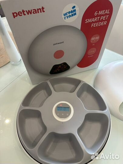 Автокормушка для собак и кошек