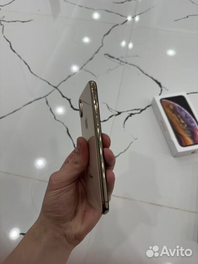 iPhone Xs, 64 ГБ