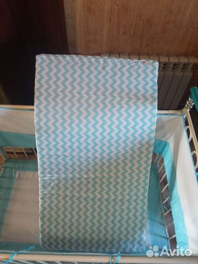 Детская кроватка, матрас, бортики, простынь