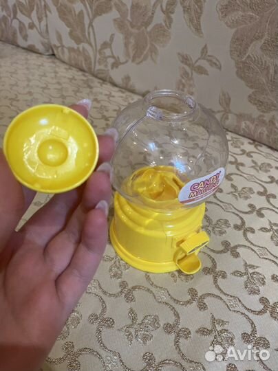 Детская игрушка автомат для жвачек