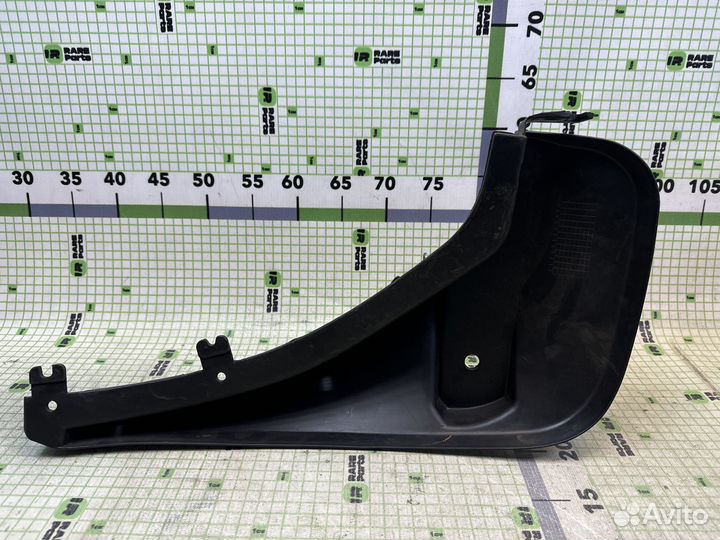 Брызговик передний правый для Range Rover